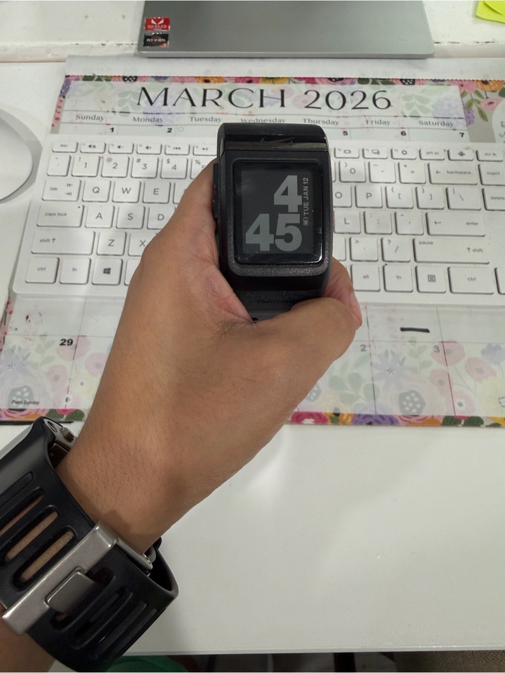 Nike Black Sports Smartwatch with Red White Accessory